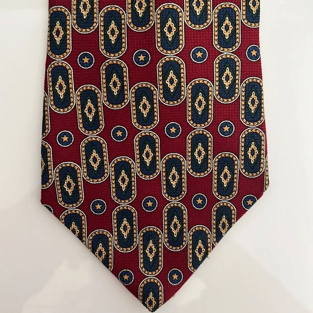NWOT 100% Silk Tommy Hilfiger Tie Printed in Italy 60” Long (tall)